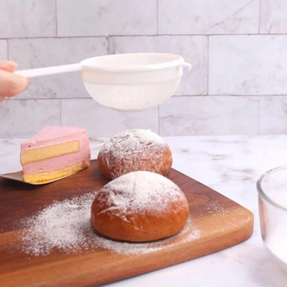 Kitchen Handheld Plastic Sieve Tea Strainer Flour Sifter Filter Reusable Handheld Filter Kitchen Accessories