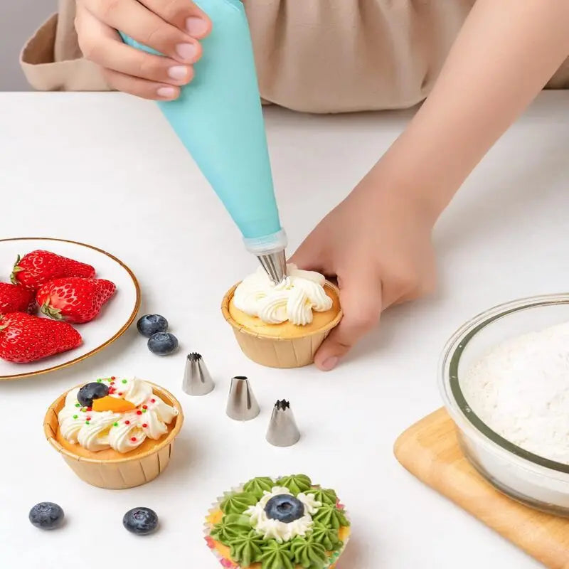 Piping Bags and Tips Set Cake DIY Decorating Kit with Stainless Steel Nozzle Reusable Silicone Pastry Cake Decorating Tools