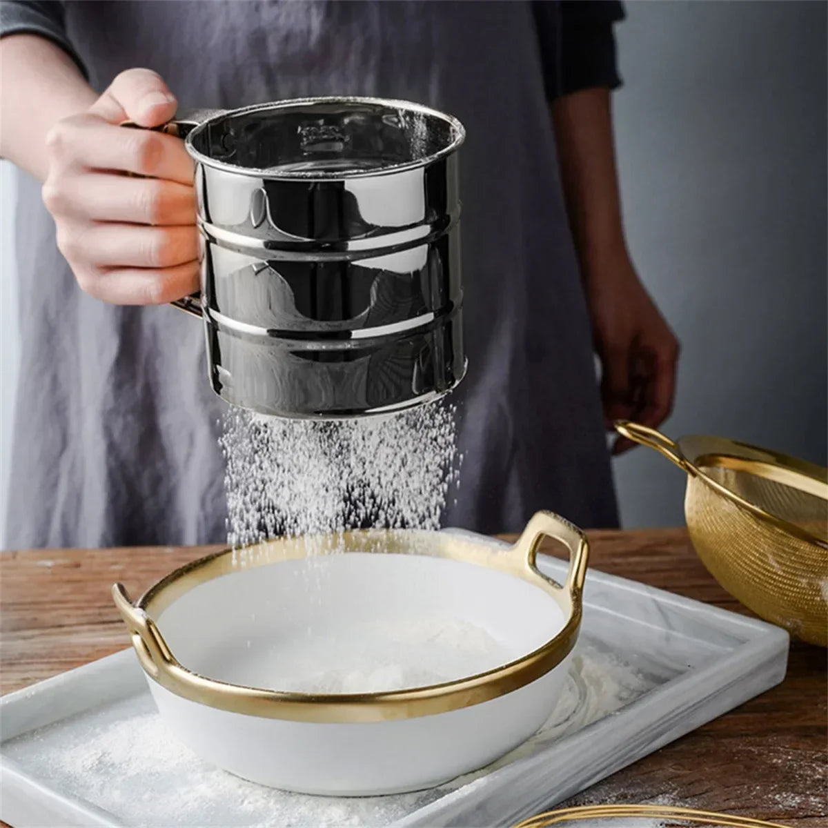 Diamond Pattern Flour Sifter For Baking Powder Sugar Shaker With Hand Press Design Fine Mesh Stainless Steel Flour Sifter Sieve