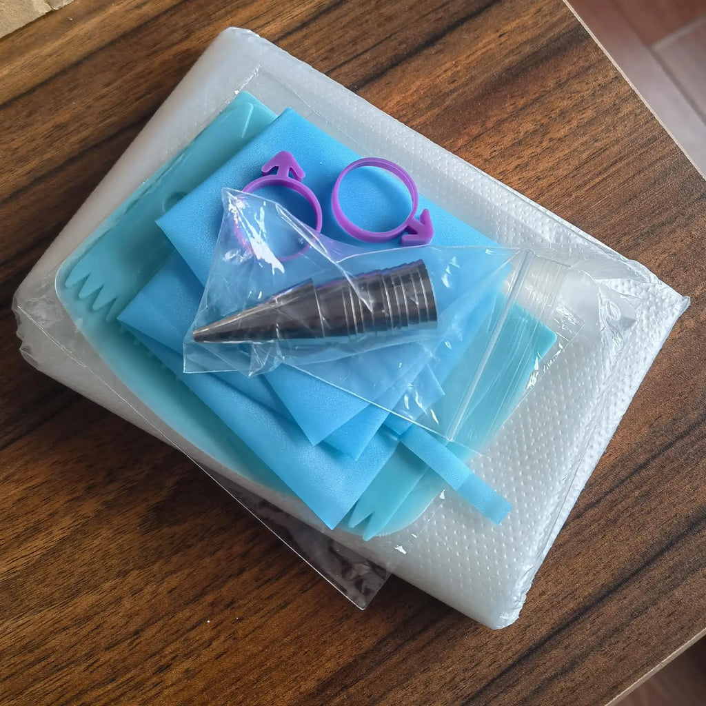 Piping Bags and Tips Set -120pcs Ultimate Cake Decorating Supplies Kit Includ Pastry Bag Frosting Tips Icing Scrapers For Baking