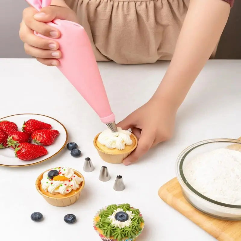 Piping Bags and Tips Set Cake DIY Decorating Kit with Stainless Steel Nozzle Reusable Silicone Pastry Cake Decorating Tools