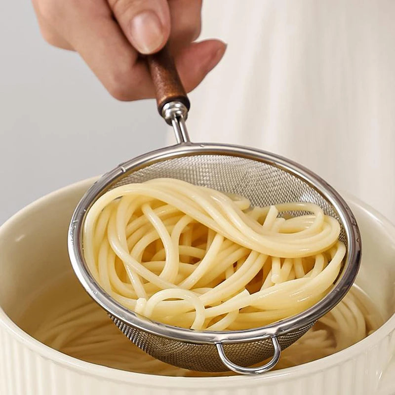 Wooden Handle Stainless Steel Small Colander Fine Mesh Oil Strainer Multi-function Filter Mesh Flour Sifter Kitchen Baking Tools